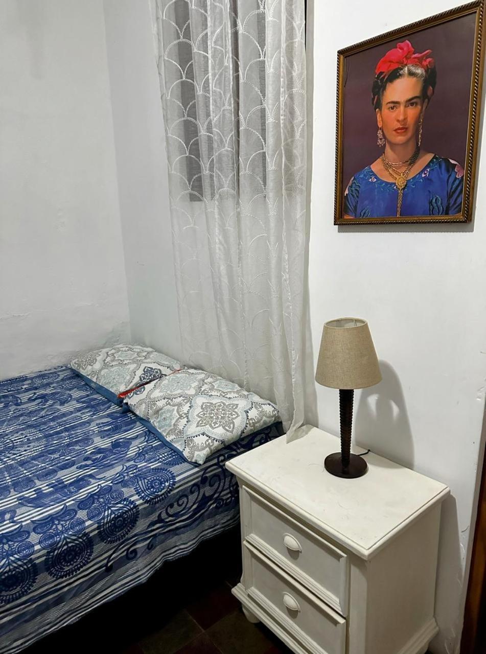 Casa Yoly Hostel Гранада Экстерьер фото