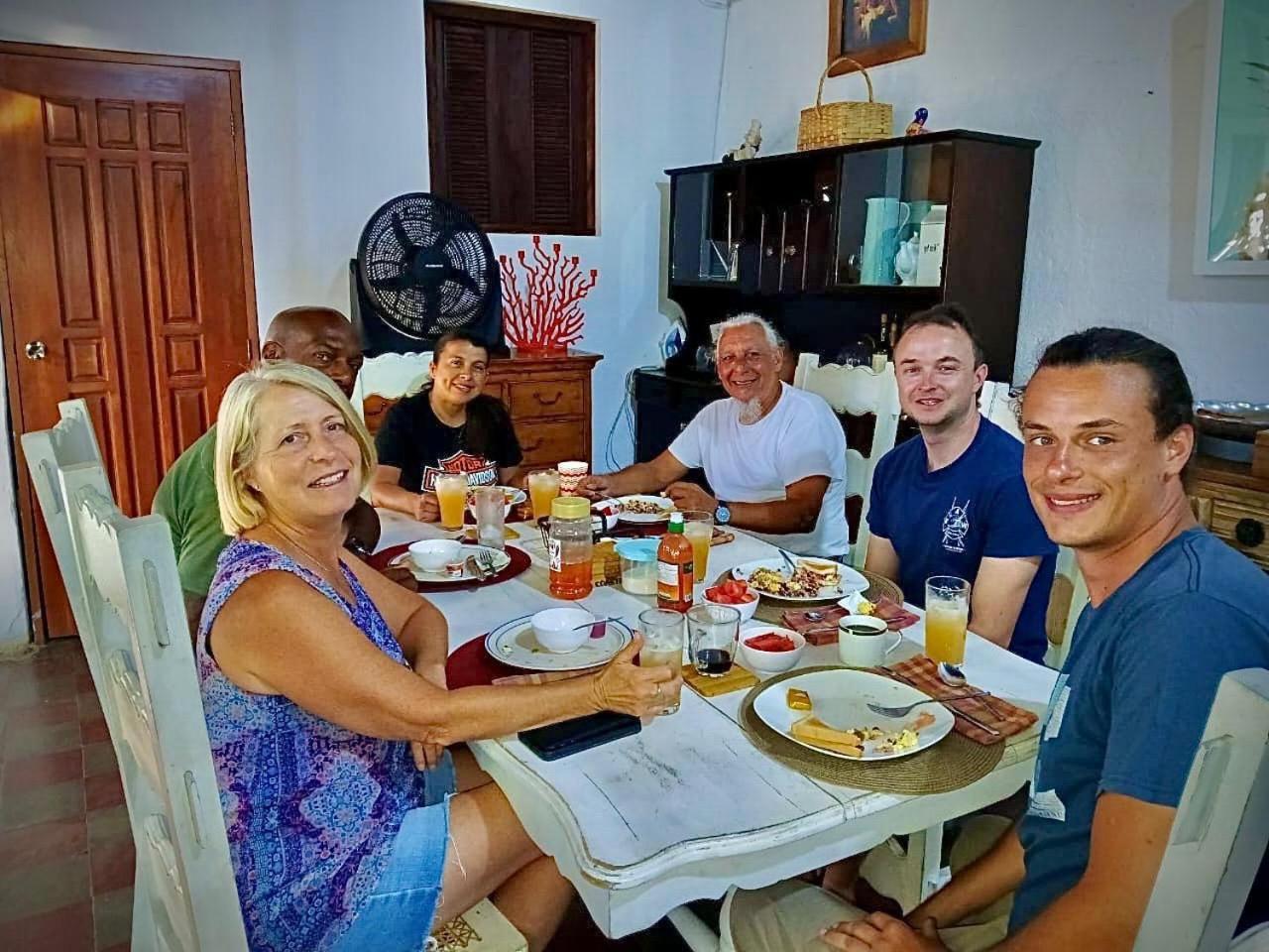 Casa Yoly Hostel Гранада Экстерьер фото